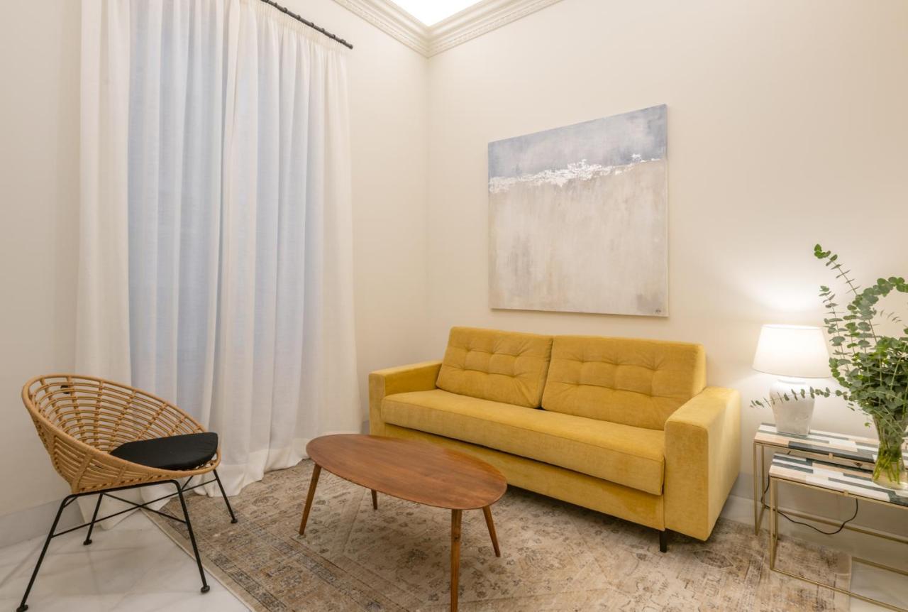 Pinar Vip Class Malaga C/Granada Extérieur photo